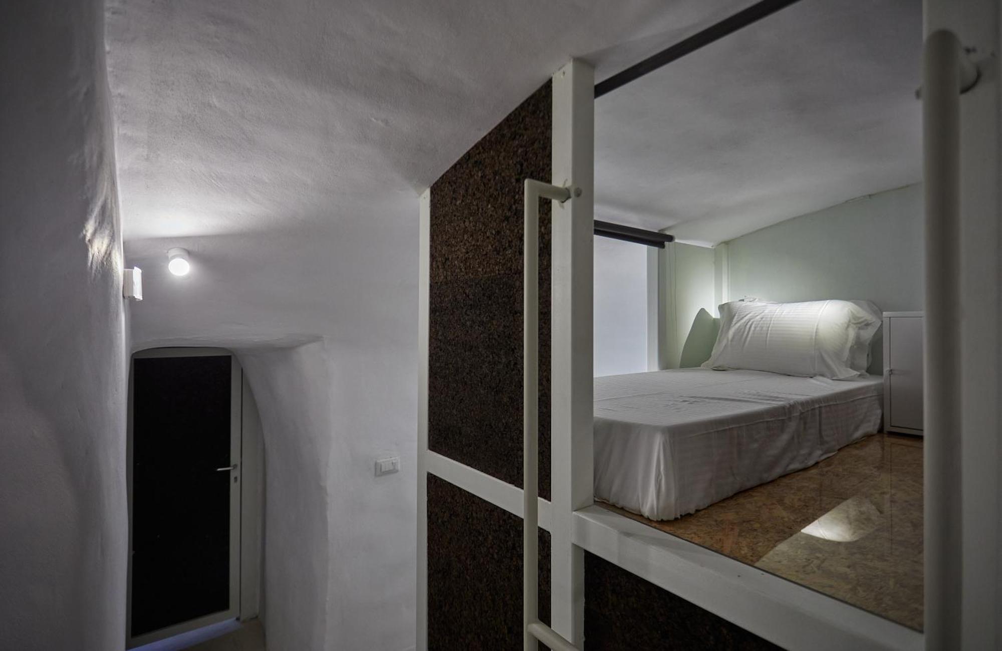 Hostel 16 Oia Exteriör bild